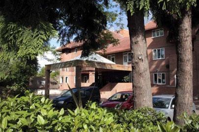 Parkside International Hotel Ρίντινγκ Εξωτερικό φωτογραφία