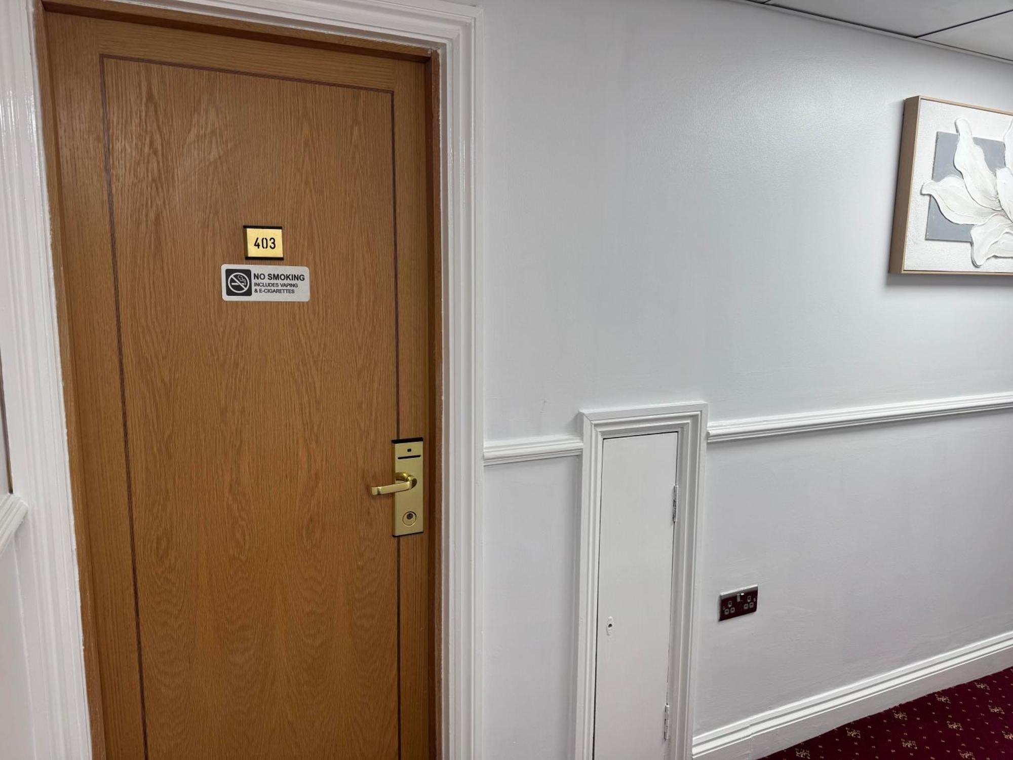 Parkside International Hotel Ρίντινγκ Εξωτερικό φωτογραφία