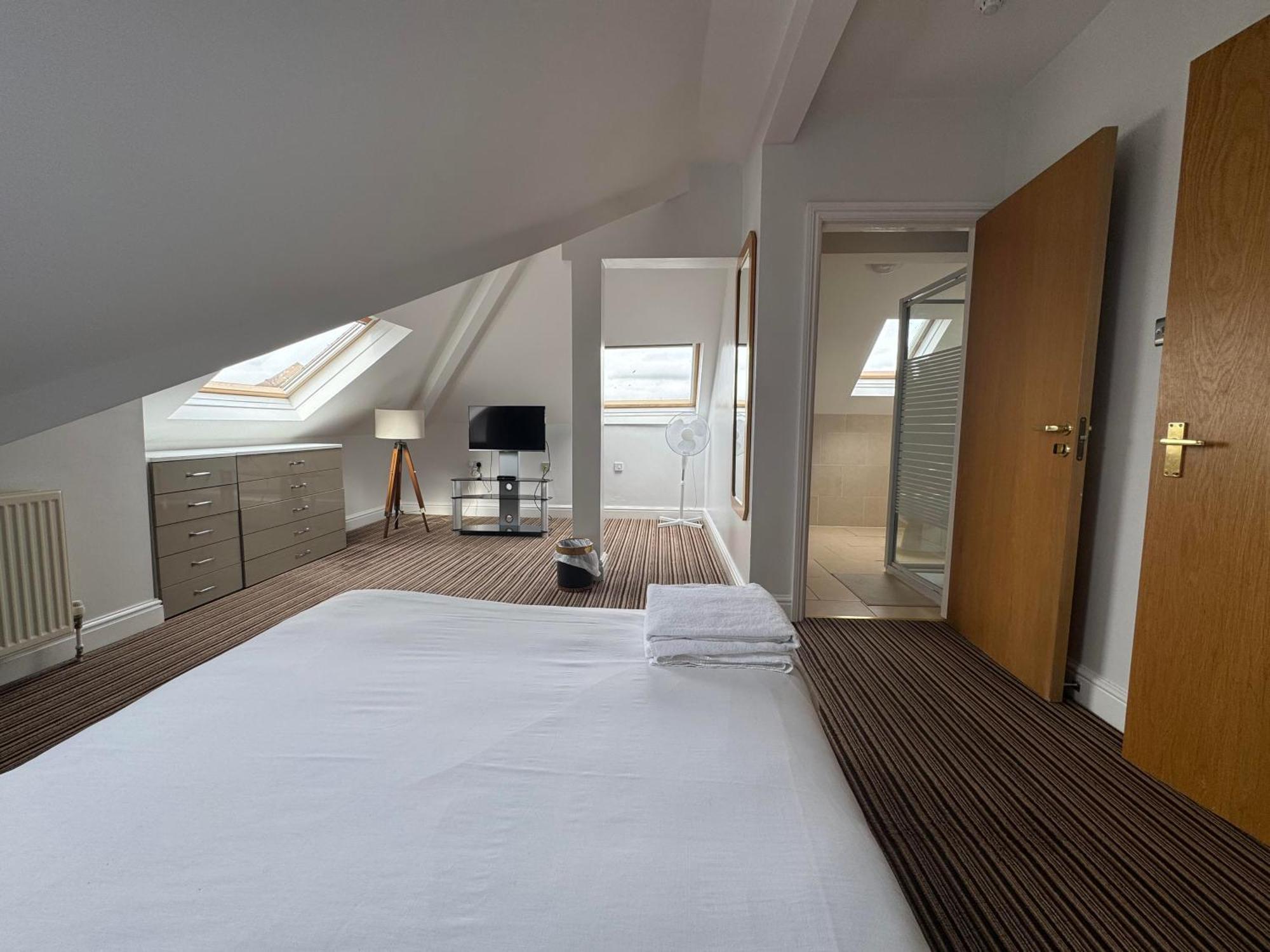 Parkside International Hotel Ρίντινγκ Εξωτερικό φωτογραφία
